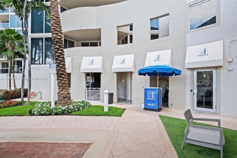 Copropriété à vendre à Sunny Isles Beach, Floride: 3 chambres, 170.94 m2 № 1701598 - photo 6