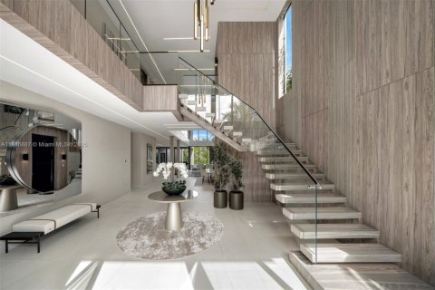 Villa ou maison à vendre à Miami, Floride: 6 chambres, 656.35 m2 № 1972156 - photo 6