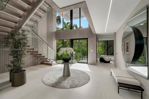 Villa ou maison à vendre à Miami, Floride: 6 chambres, 656.35 m2 № 1972156 - photo 9