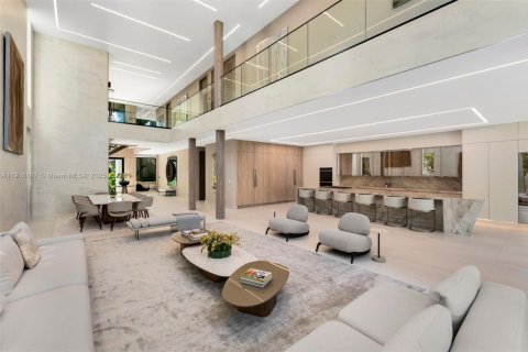 Villa ou maison à vendre à Miami, Floride: 6 chambres, 656.35 m2 № 1972156 - photo 4