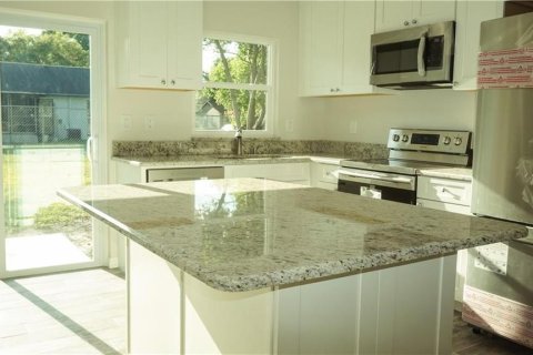 Casa en venta en New Port Richey, Florida, 3 dormitorios, 98.85 m2 № 1848194 - foto 3