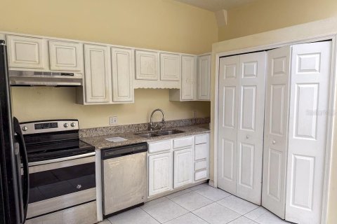Townhouse in Kissimmee, Florida 4 bedrooms, 202.16 sq.m. № 1866900 - photo 3