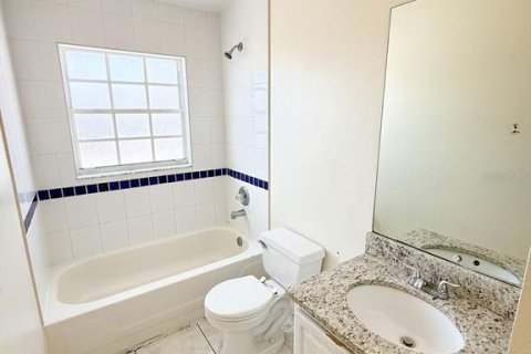Townhouse in Kissimmee, Florida 4 bedrooms, 202.16 sq.m. № 1866900 - photo 15
