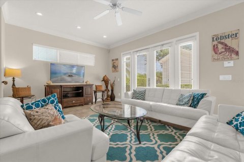 House in Four Corners, Florida 3 bedrooms, 176.89 sq.m. № 1838084 - photo 3