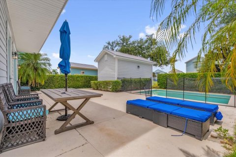 House in Four Corners, Florida 3 bedrooms, 176.89 sq.m. № 1838084 - photo 24