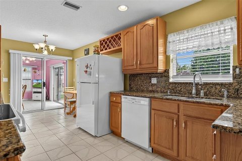 Villa ou maison à vendre à Palm Coast, Floride: 3 chambres, 160.91 m2 № 2283772 - photo 11