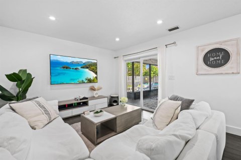 Villa ou maison à vendre à Sunrise, Floride: 4 chambres, 220.74 m2 № 2407968 - photo 11