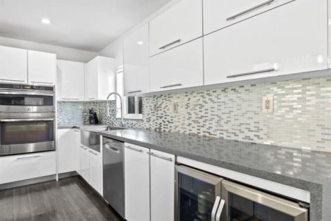 Villa ou maison à vendre à Sunrise, Floride: 4 chambres, 220.74 m2 № 2407968 - photo 8