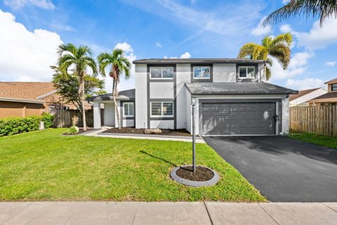 Villa ou maison à vendre à Sunrise, Floride: 4 chambres, 220.74 m2 № 2407968 - photo 2
