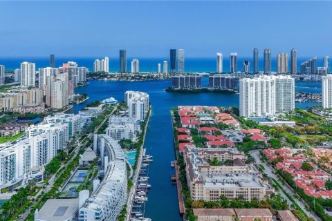 Copropriété à louer à Aventura, Floride: 3 chambres, 126.81 m2 № 1938787 - photo 25