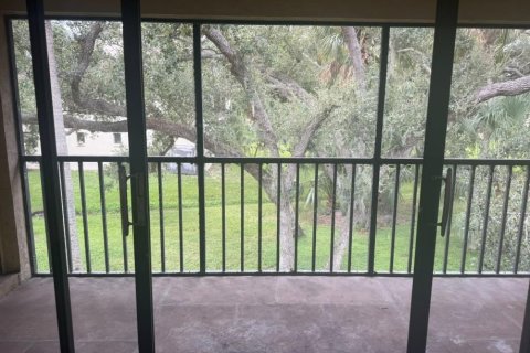 Condominio en alquiler en Sarasota, Florida, 2 dormitorios, 90.77 m2 № 1905430 - foto 9