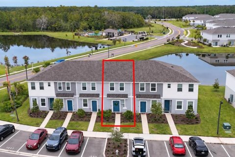 Touwnhouse à louer à Poinciana, Floride: 2 chambres, 118.45 m2 № 2420285 - photo 3
