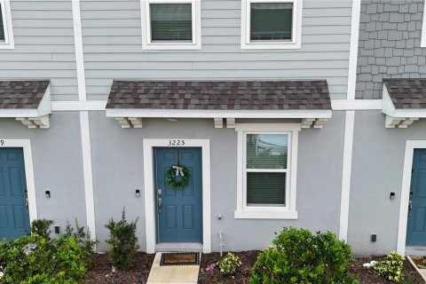 Touwnhouse à louer à Poinciana, Floride: 2 chambres, 118.45 m2 № 2420285 - photo 5