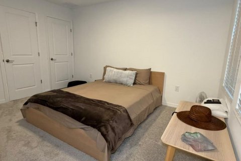 Touwnhouse à louer à Poinciana, Floride: 2 chambres, 118.45 m2 № 2420285 - photo 7