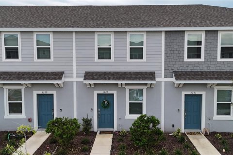 Touwnhouse à louer à Poinciana, Floride: 2 chambres, 118.45 m2 № 2420285 - photo 4