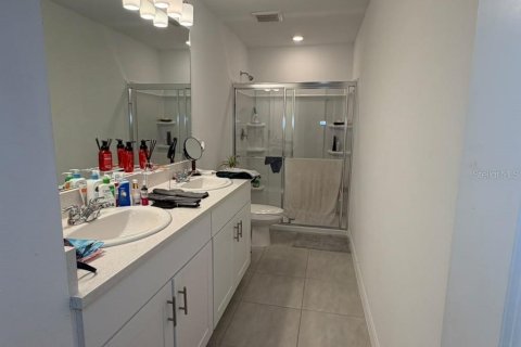 Touwnhouse à louer à Poinciana, Floride: 2 chambres, 118.45 m2 № 2420285 - photo 9