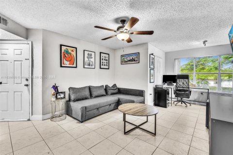 Copropriété à vendre à Sunrise, Floride: 1 chambre, 69.03 m2 № 1826010 - photo 5