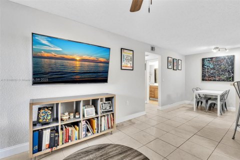 Copropriété à vendre à Sunrise, Floride: 1 chambre, 69.03 m2 № 1826010 - photo 13