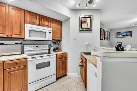 Copropriété à vendre à Sunrise, Floride: 1 chambre, 69.03 m2 № 1826010 - photo 23