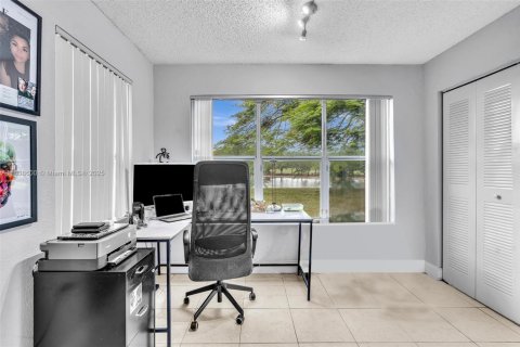 Copropriété à vendre à Sunrise, Floride: 1 chambre, 69.03 m2 № 1826010 - photo 6