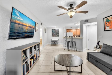 Copropriété à vendre à Sunrise, Floride: 1 chambre, 69.03 m2 № 1826010 - photo 14