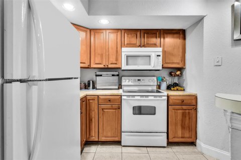 Copropriété à vendre à Sunrise, Floride: 1 chambre, 69.03 m2 № 1826010 - photo 22
