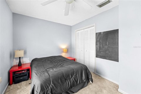House in Weeki Wachee, Florida 2 bedrooms, 80.27 sq.m. № 2394256 - photo 13