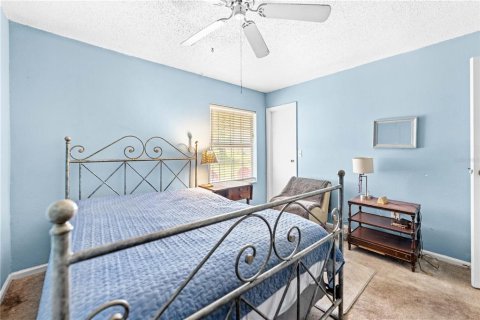 House in Weeki Wachee, Florida 2 bedrooms, 80.27 sq.m. № 2394256 - photo 15