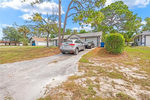 House in Weeki Wachee, Florida 2 bedrooms, 80.27 sq.m. № 2394256 - photo 4