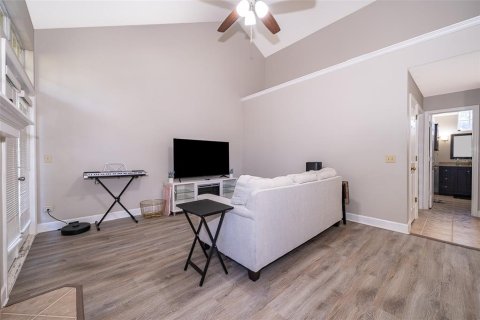 Condominio en venta en Lake Mary, Florida, 1 dormitorio, 77.29 m2 № 1446732 - foto 13