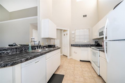 Condominio en venta en Lake Mary, Florida, 1 dormitorio, 77.29 m2 № 1446732 - foto 6