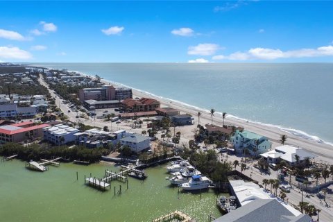 Apartment in Englewood, Florida 3 bedrooms, 107.95 sq.m. № 2205667 - photo 17
