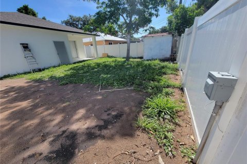 House in Bradenton, Florida 3 bedrooms, 95.04 sq.m. № 1800400 - photo 29