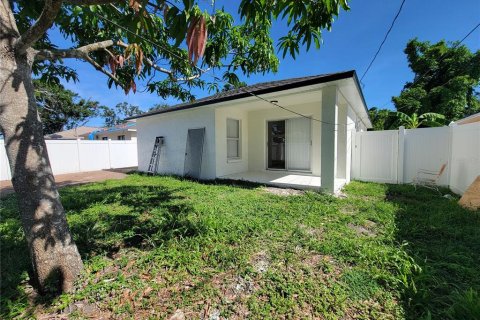 House in Bradenton, Florida 3 bedrooms, 95.04 sq.m. № 1800400 - photo 26