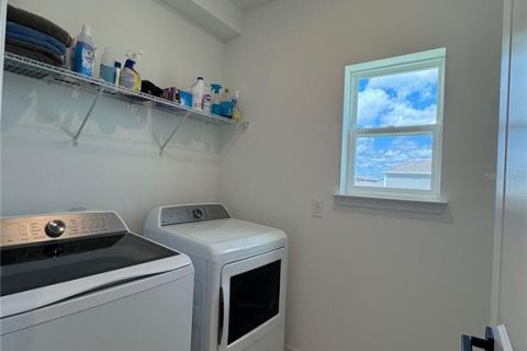 Townhouse in Winter Garden, Florida 4 bedrooms, 204.38 sq.m. № 1852981 - photo 21