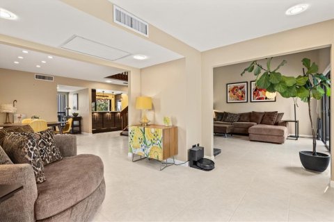 Condo in Sarasota, Florida, 3 bedrooms  № 1529916 - photo 18