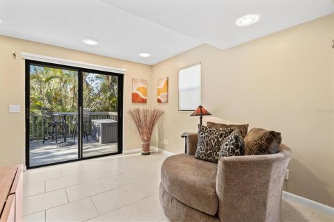 Condo in Sarasota, Florida, 3 bedrooms  № 1529916 - photo 17