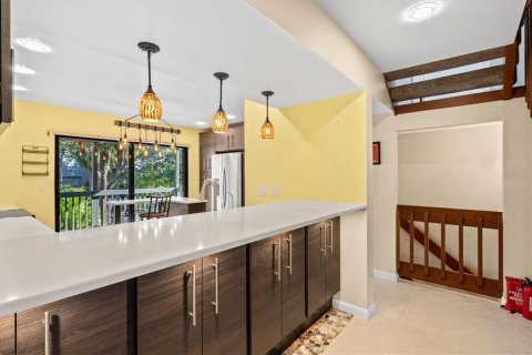 Condo in Sarasota, Florida, 3 bedrooms  № 1529916 - photo 9