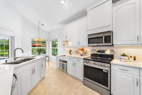 House in Parkland, Florida 4 bedrooms, 256.04 sq.m. № 2088097 - photo 10