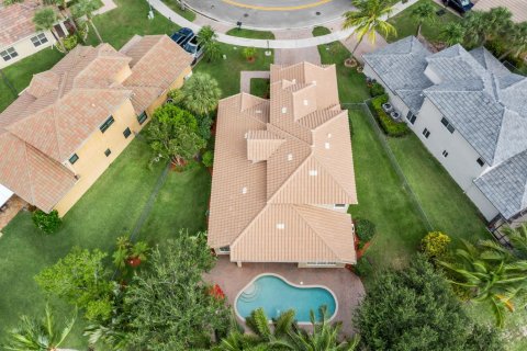 House in Parkland, Florida 4 bedrooms, 256.04 sq.m. № 2088097 - photo 7