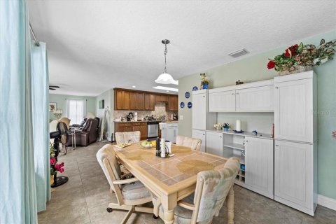 House in Palm Coast, Florida 4 bedrooms, 260.03 sq.m. № 1733796 - photo 10