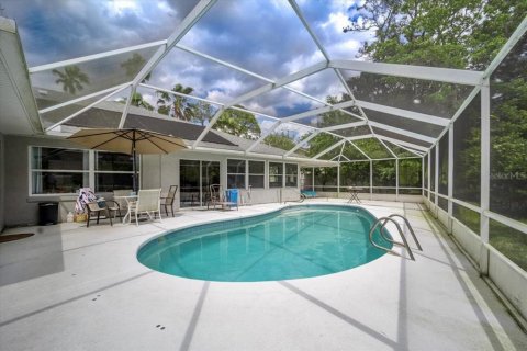 House in Palm Coast, Florida 4 bedrooms, 260.03 sq.m. № 1733796 - photo 1