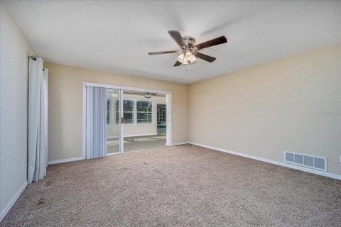 House in Palm Coast, Florida 4 bedrooms, 260.03 sq.m. № 1733796 - photo 28