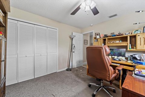 House in Palm Coast, Florida 4 bedrooms, 260.03 sq.m. № 1733796 - photo 29