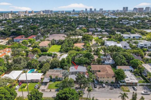 Casa en alquiler en Fort Lauderdale, Florida, 2 dormitorios, 112.5 m2 № 1943742 - foto 2
