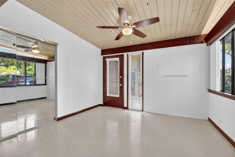 Casa en alquiler en Fort Lauderdale, Florida, 2 dormitorios, 112.5 m2 № 1943742 - foto 13