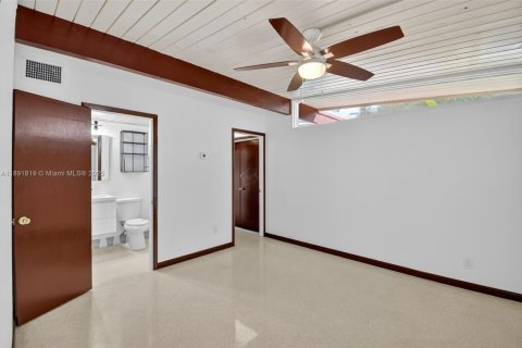 Casa en alquiler en Fort Lauderdale, Florida, 2 dormitorios, 112.5 m2 № 1943742 - foto 20