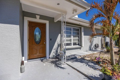 Villa ou maison à Port St. Lucie, Floride 2 chambres, 110 m2 № 2078490