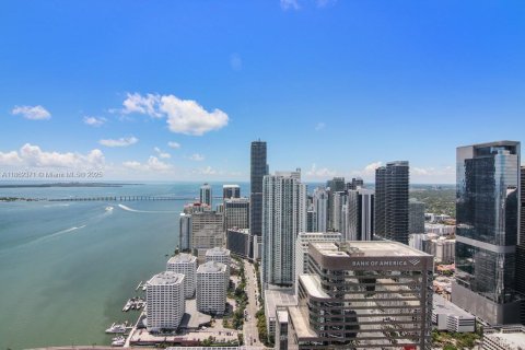 Condo in Miami, Florida, 1 bedroom  № 1890832 - photo 2