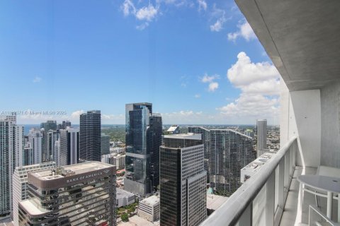 Condo in Miami, Florida, 1 bedroom  № 1890832 - photo 5